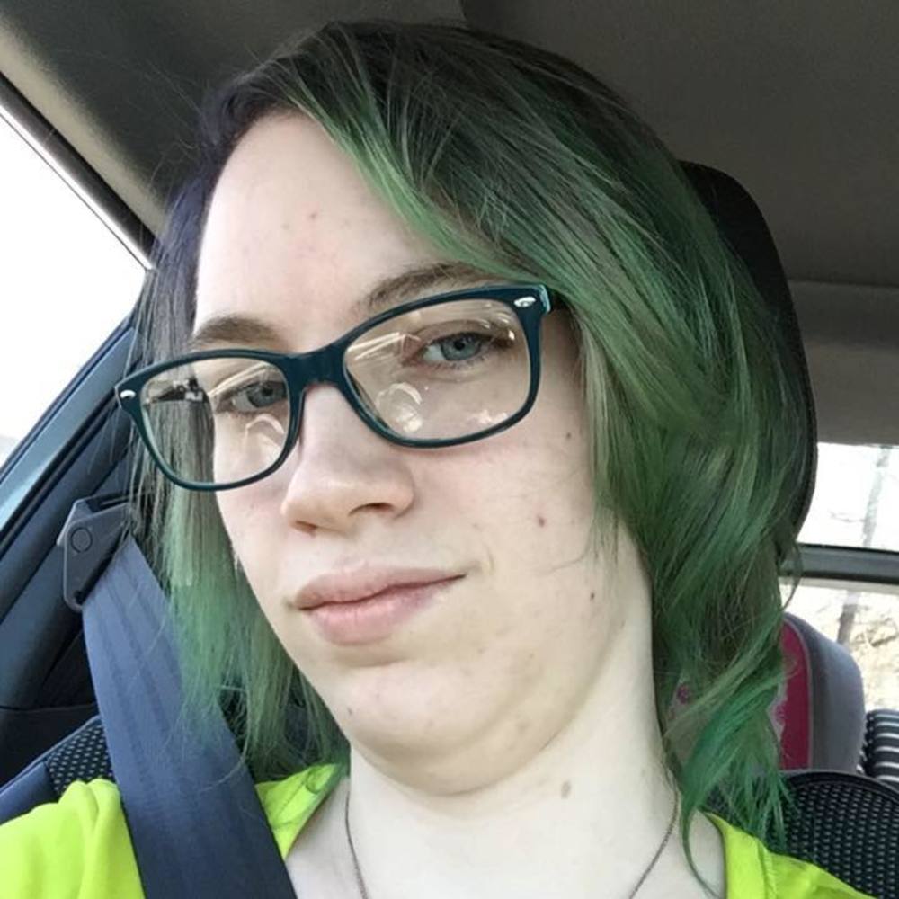 Meet your Posher, Danielle